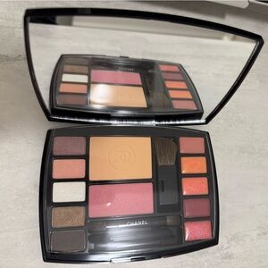 CHANEL Eyeshadow Palette - Pink, Orange, Brown Hues